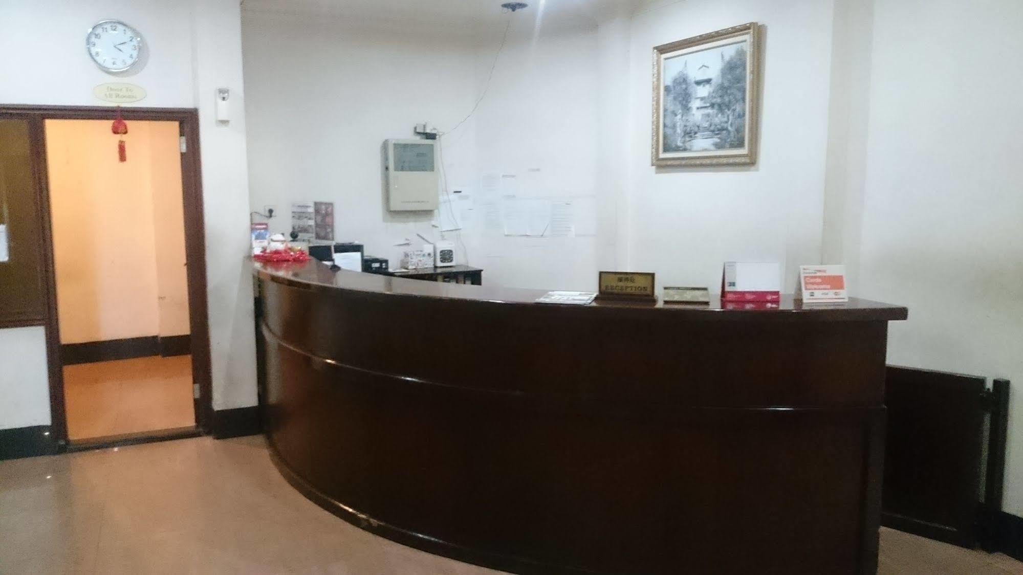 Hotel Citi International Palang Merah Medan Exterior foto