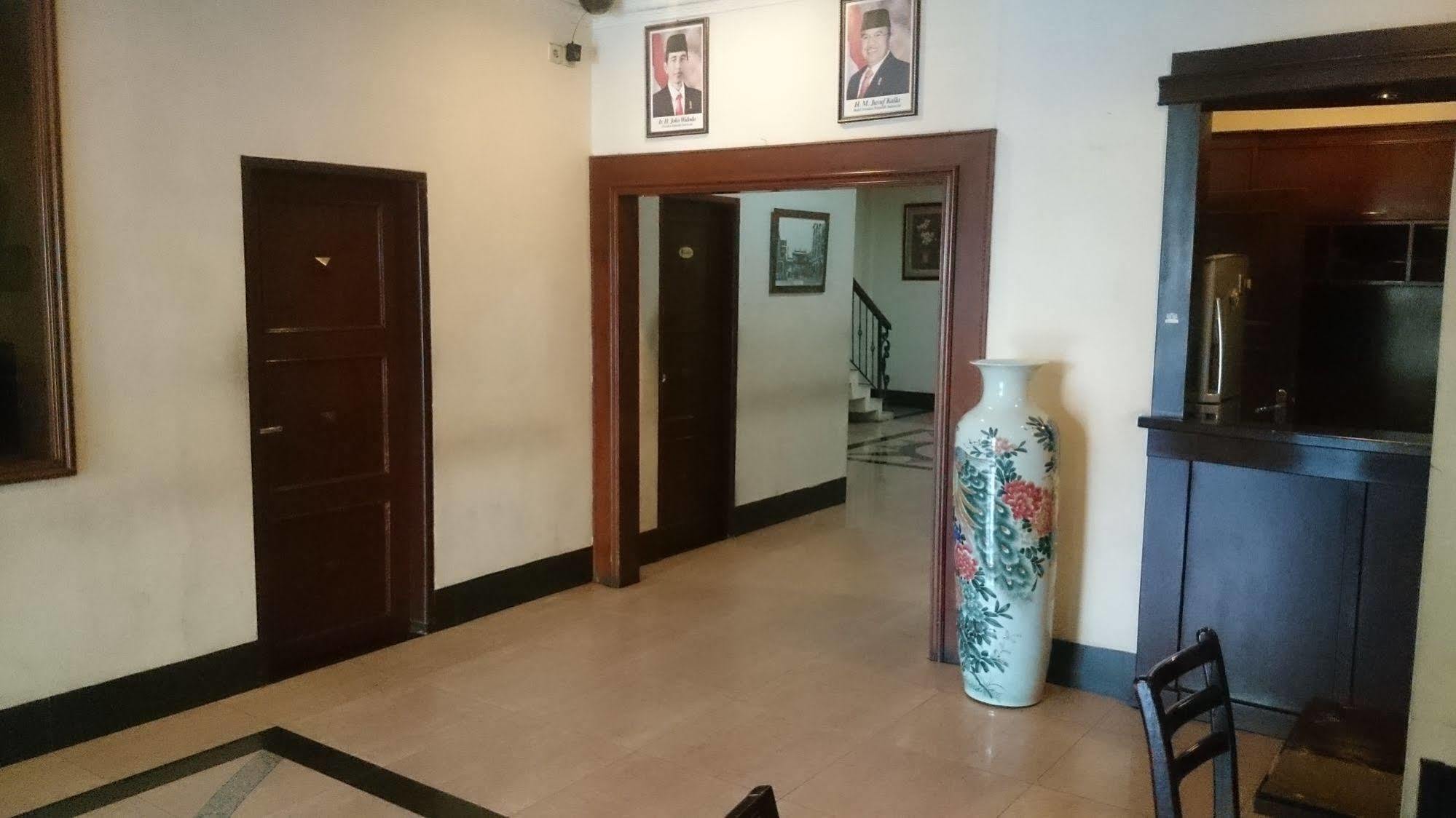 Hotel Citi International Palang Merah Medan Exterior foto